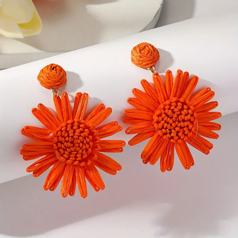 Hand-woven Raffia Sun Flower Dangle Earrings - Image 5