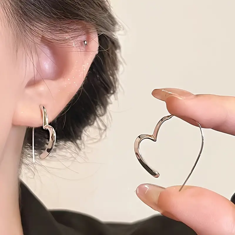 Irregular Heart Design Hoop Earrings - Image 8